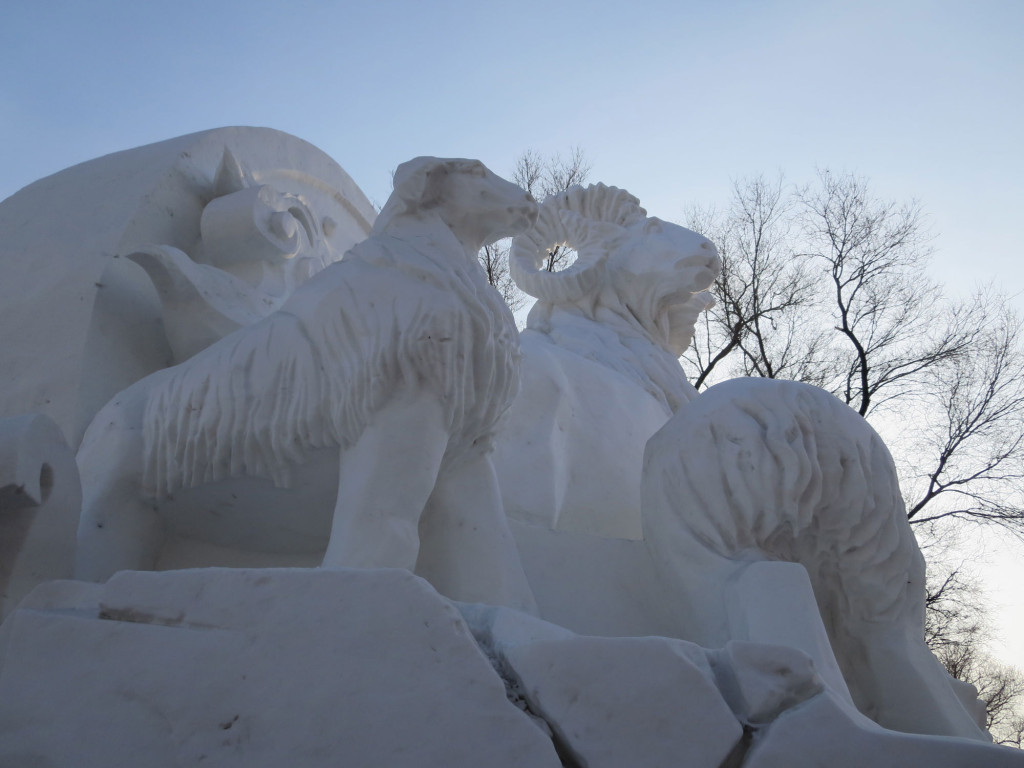 Side view of the sheep sculpture.